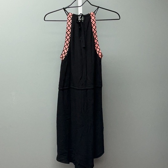 Gianni Bini Black and Pink Halter Sundress - Picture 5 of 6